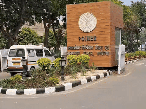 चंडीगढ़ PGI के तकनीकी कर्मचारियों राहत:कैडर पुनर्गठन लागू, 1100 से ज्यादा के प्रमोशन का रास्ता साफ, 659 के रिकॉर्ड खंगाले गए