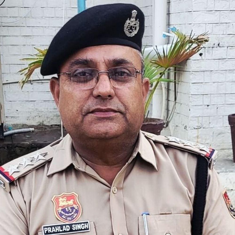 हिसार की जेल नंबर एक में रहेगा निलंबित SHO:गैंगस्टरों से खतरा बताने पर कोर्ट ने बदली जेल; शराब घोटाले में हुई गिरफ्तारी