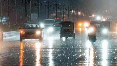 Weather forecast tomorrow: IMD warns of heavy rain, thunderstorms in 20+ states; winds up to 40 kmph likely | Delhi News