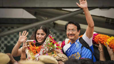 Olympic medallist Manu Bhaker’s coach Jaspal Rana hospitalised after falling ill on flight from Munich | More sports News