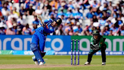 Smriti Mandhana scripts history vs Pakistan, joins Harmanpreet Kaur and Mithali Raj to become … | Cricket News