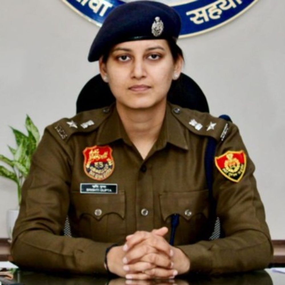पंचकूला पुलिस कमिश्नरी में 47 पुलिसकर्मियों के तबादले:3 थाना प्रभारी बदले गए, 8 ASI का ट्रांसफर, व्यापारी मर्डर के बाद एक्शन