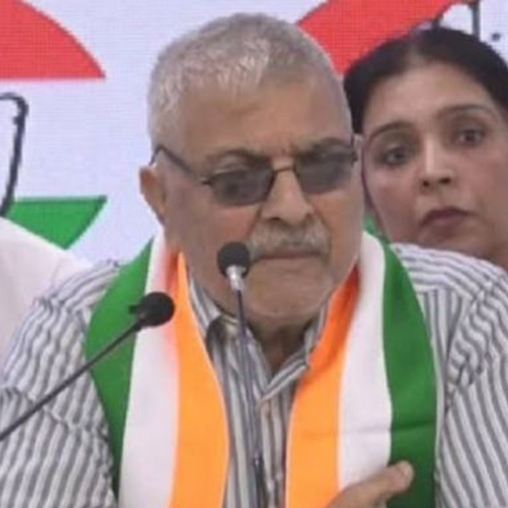 पंजाब कांग्रेस में बदलाव में देरी, सांसद गांधी का बयान:कोई बड़ा बगावत का डरावा देरा है, सोशल मीडिया पोस्ट से उठाए सवाल