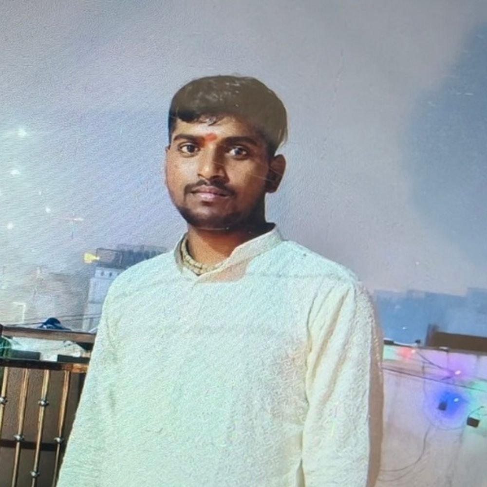 फरीदाबाद में वृंदावन जाते समय डिवाइडर से टकराई बाइक:यूपी के युवक की मौत, गाजिबाद से निकला, सेक्टर 28 मेट्रो स्टेशन के पास हुआ हादसा
