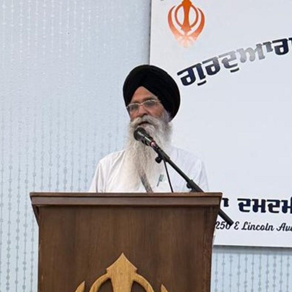 पाकिस्तान के गुरुद्वारे में सिख दंपति की बेरहमी से हत्या:एसजीपीसी अध्यक्ष धामी ने की कड़ी निंदा, अल्पसंख्यकों की सुरक्षा पर उठाए गंभीर सवाल
