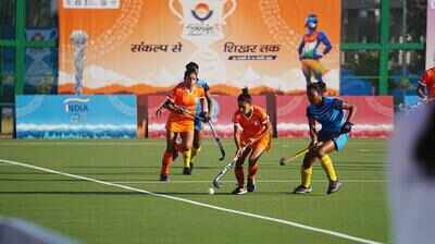 Yavatmal tailor’s daughter Tanushree stitches her place in Indian junior hockey team | Nagpur News