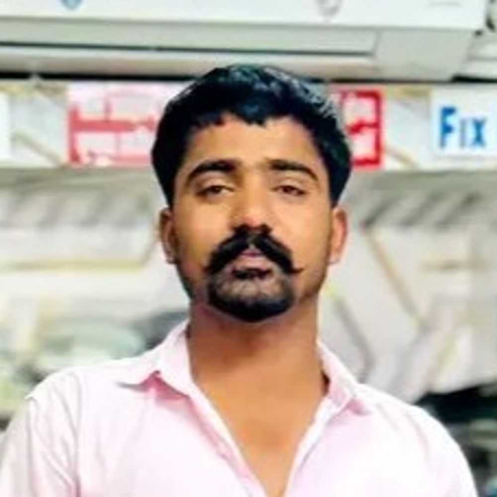 सिरसा में युवक ने कनपटी पर मारी गोली, मौत:पूरी रात चारपाई पर पड़ा रहा शव, संतान न होने पर पिता ने लिया था गोद