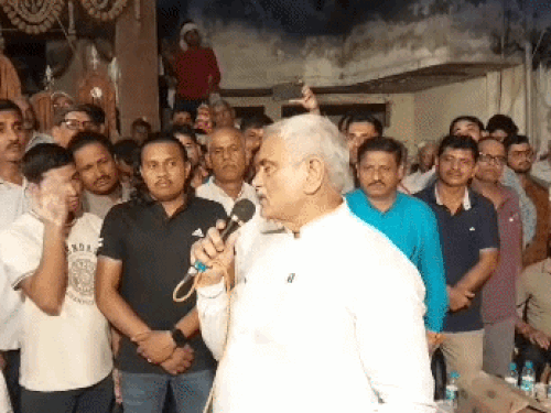 ताकतवर कुर्ते पैजामे वालों का नहीं चलने देंगे ठाड्यापन:रोहतक में बोले पूर्वमंत्री: गली रोकने के पीछे माफिया का हाथ, कांग्रेस पर जताया शक