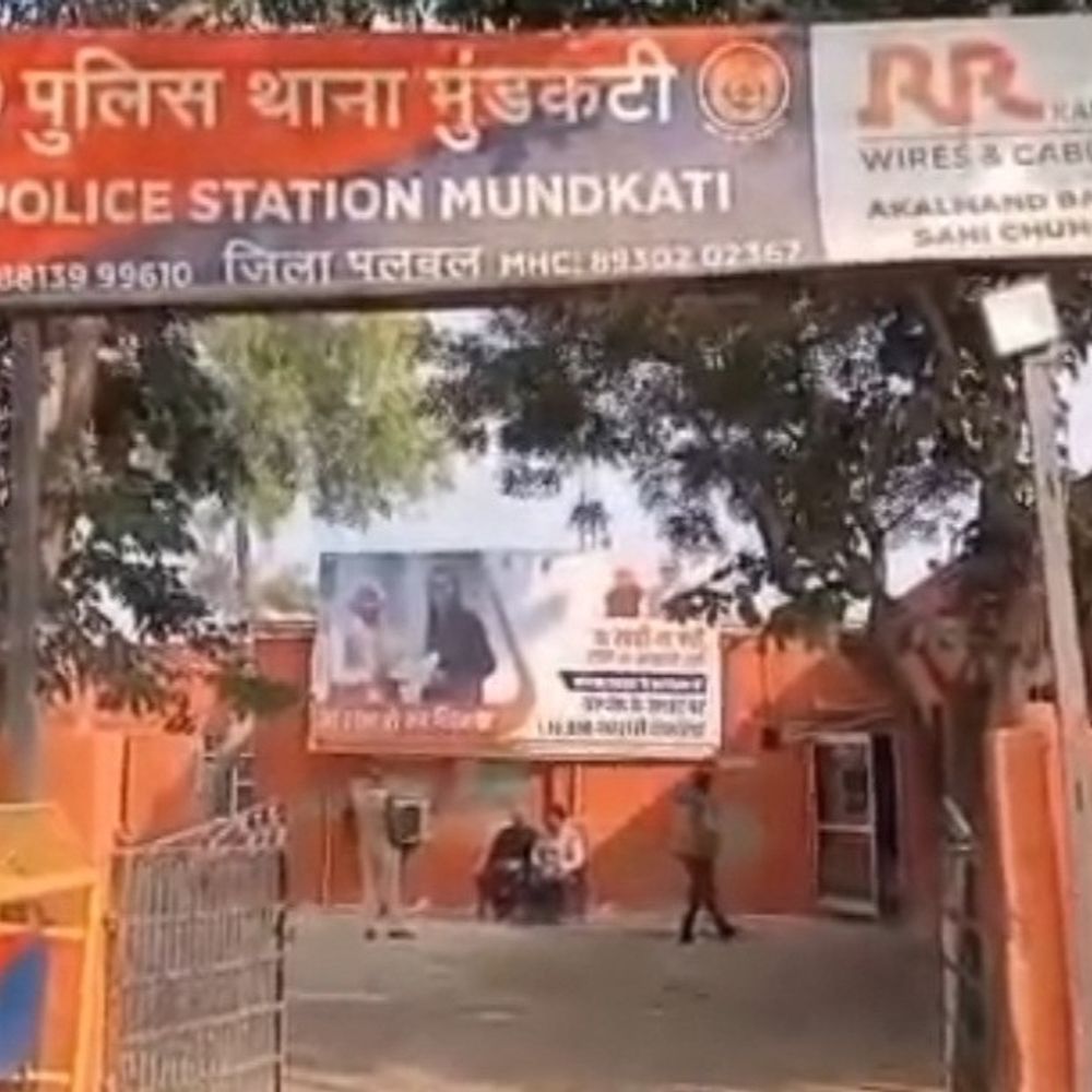 पलवल की फैक्ट्री ऑपरेटर की इलाज के दौरान मौत:खस्ताहाल मशीन की चपेट में आने से हुआ था घायल; प्लांट हेड पर केस