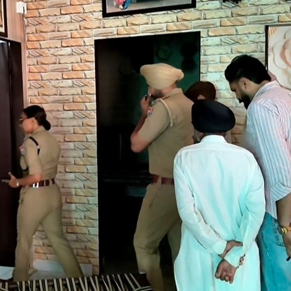 संगरूर में NRI के घर चोरी:लाखों की नकदी व सोने-चांदी के जेवर गायब होने की आशंका, दिड़बा में लगातार वारदातों से चिंता