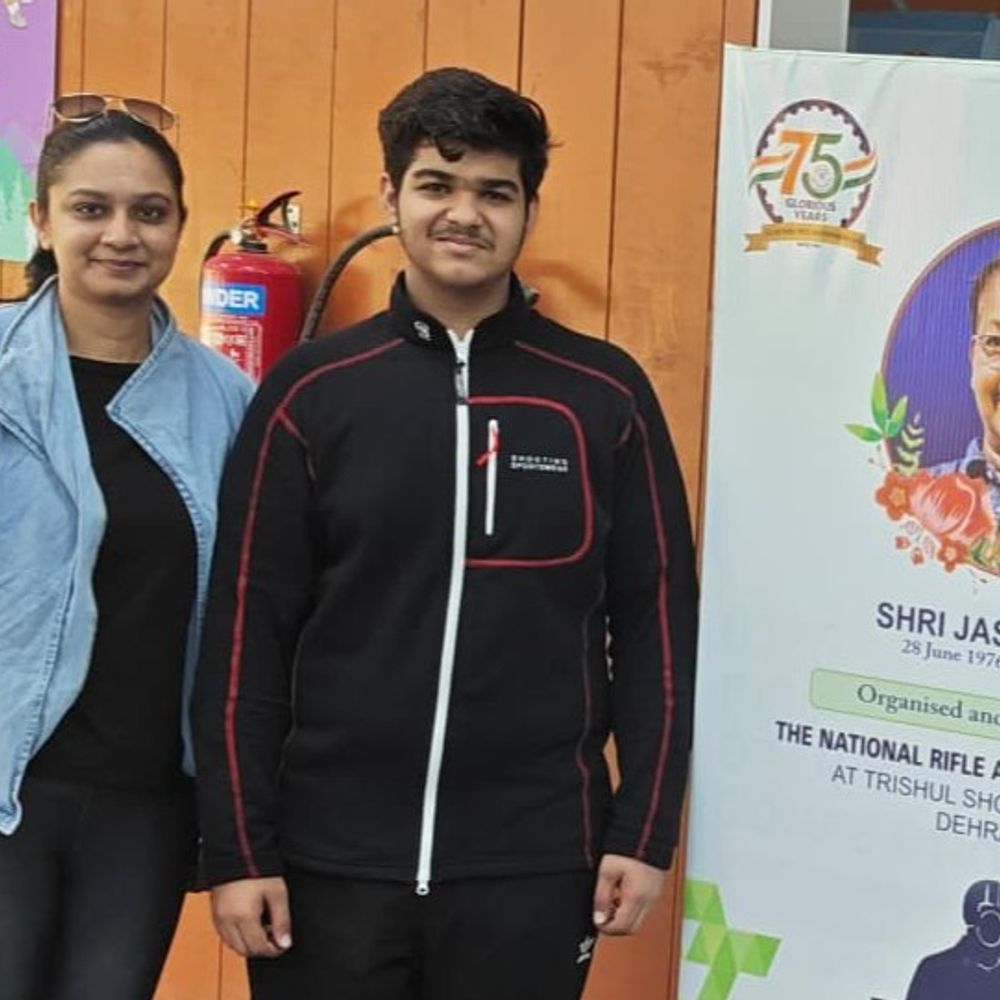बेरी के प्रियांशु ने 4 महीने पहले उठाई राइफल:अब राष्ट्रीय प्रतियोगिता में गोल्ड पर साधा निशाना,जसपाल राणा मेमोरियल कप में किया कमाल; यूथ वर्ग में स्वर्ण
