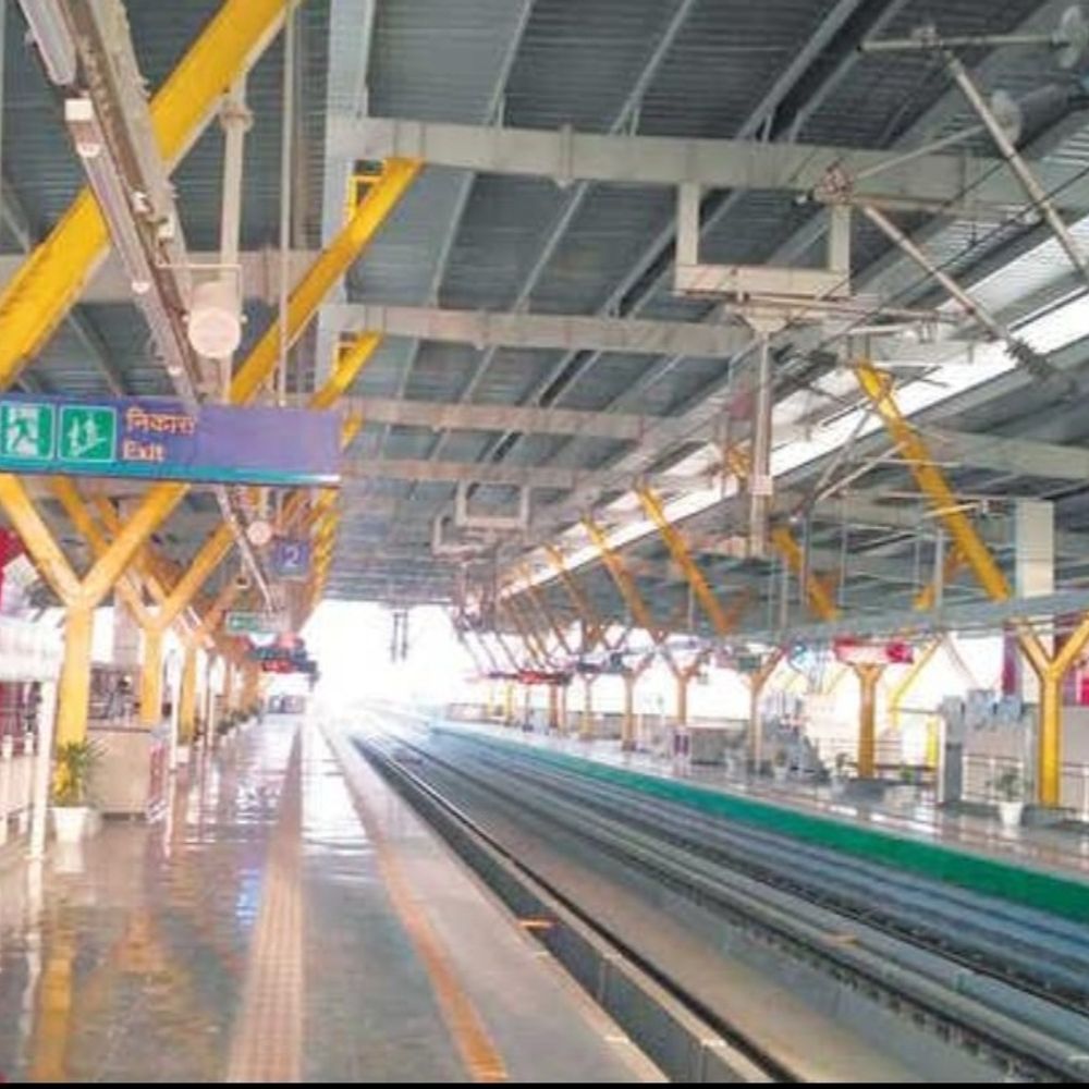 दिल्ली मेट्रो पर आज भी सुरक्षा ब्रेक,18 स्टेशन बंद:बहादुरगढ़ से दिल्ली जाने वाले यात्रियों की बढ़ी परेशानी,जंतर-मंतर पर जारी प्रदर्शन के चलते सुबह 7:30 बजे से स्टेशनों पर एंट्री-एग्जिट बंद