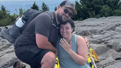 A New Hampshire hiker injured her leg on Mount Kearsarge and had to be carried down in a rescue stretcher, but the rescue turned romantic when her partner proposed