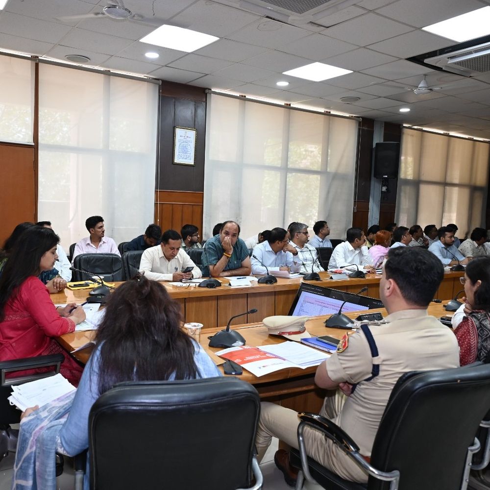 सीएम विंडो की शिकायतों को सोनीपत डीसी सख्त:नेहा सिंह बोलीं- एटीआर 3 दिन में अपलोड करें अधिकारी, लापरवाही पर होगी कार्रवाई