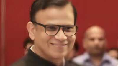Commissioner Of Police Delhi: 1994-batch IPS officer Anurag Kumar replaces Satish Golcha as new Delhi Police commissioner | Delhi News