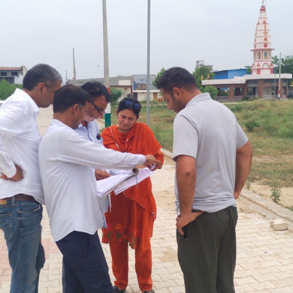 उकलाना में दूसरे दिन भी सीएम फ्लाइंग की रेड:उप-तहसील में रजिस्ट्रियों की जांच, कई घंटे तक खंगाला रिकॉर्ड, नगर पालिका से मांगी जानकारी