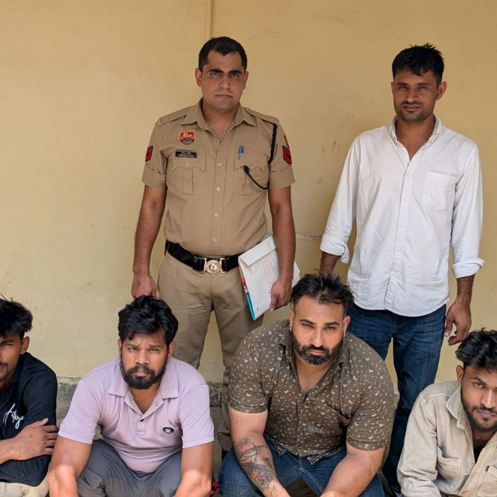 गुरुग्राम में वेयरहाउस से 6 लाख का सामान चोरी:कंपनी के डिलीवरी बॉय समेत 4 गिरफ्तार, रिटर्न पार्सलों से माल किया गायब