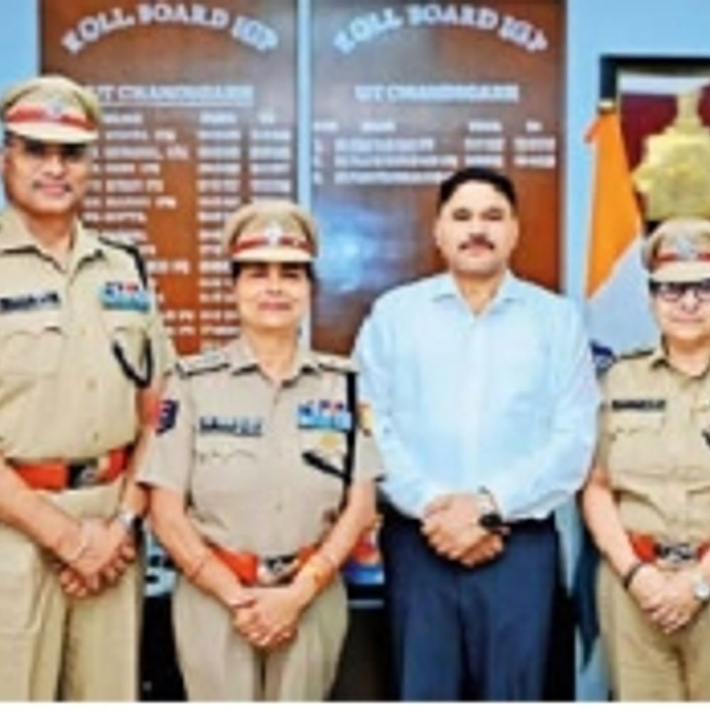 3 इंस्पेक्टर बने डीएसपी, 3 सब-इंस्पेक्टर को मिला इंस्पेक्टर रैंक
