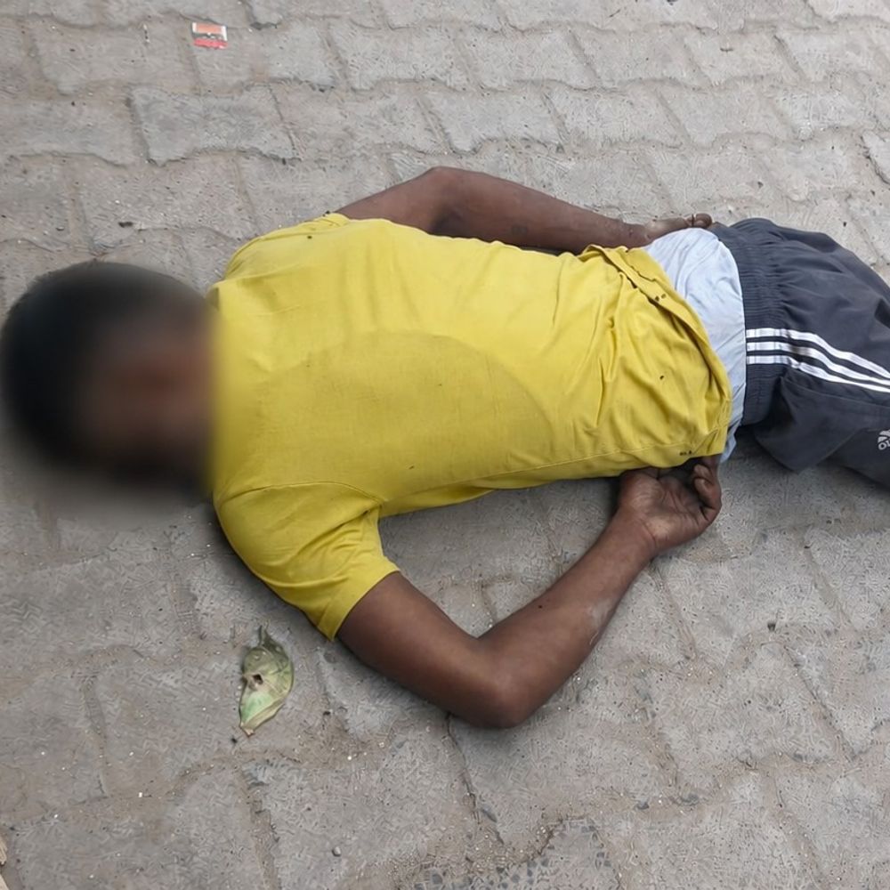 फरीदाबाद में छत से गिरकर युवक की मौत:नशे की हालत में हादसे की आशंका, यूपी का रहने वाला