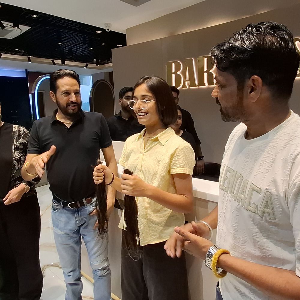 पटियाला की अलीना फिर बनी मिसाल:कैंसर पीड़ितों की मदद के लिए दूसरी बार दान किए अपने बाल