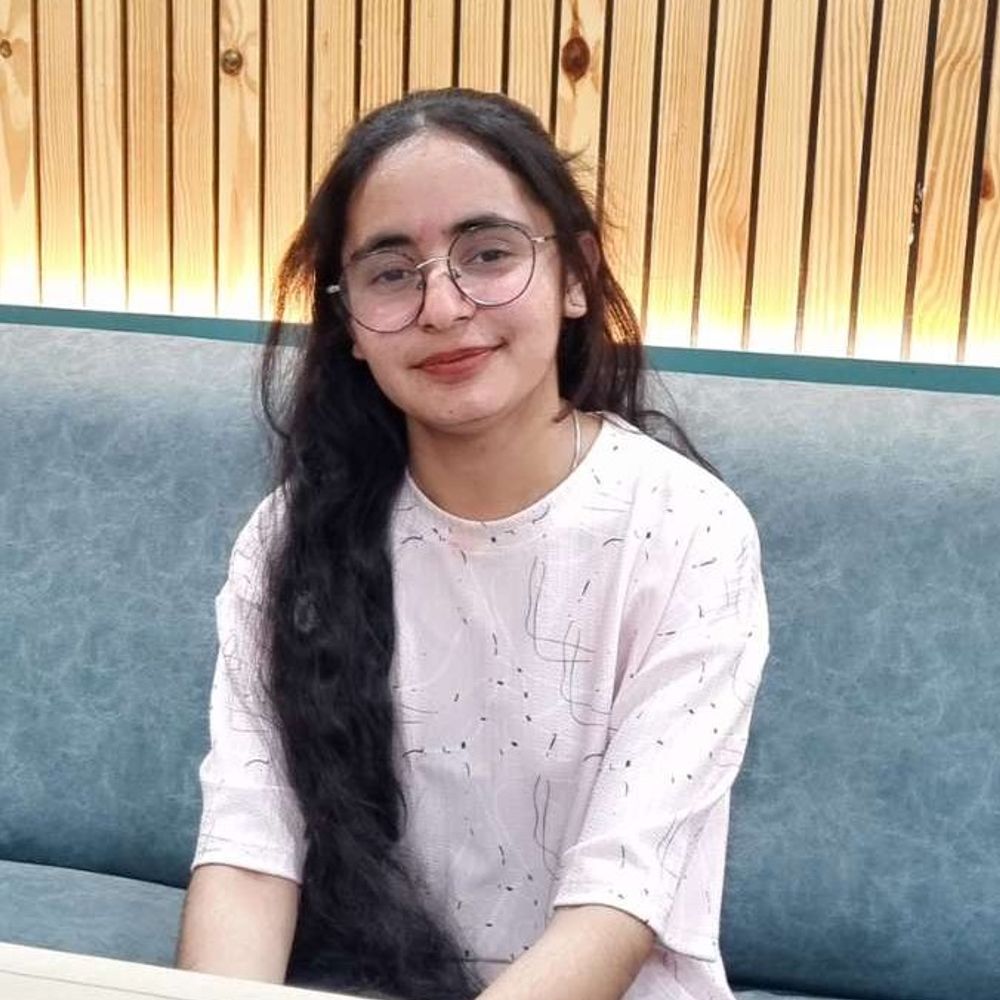 सिरसा की आरजू का NEET-BSc Nursing में शानदार रैंक:पहले परीक्षा रद्द हुई, फिर भी नहीं हारी हिम्मत; बेटियों के लिए बनी प्रेरणा