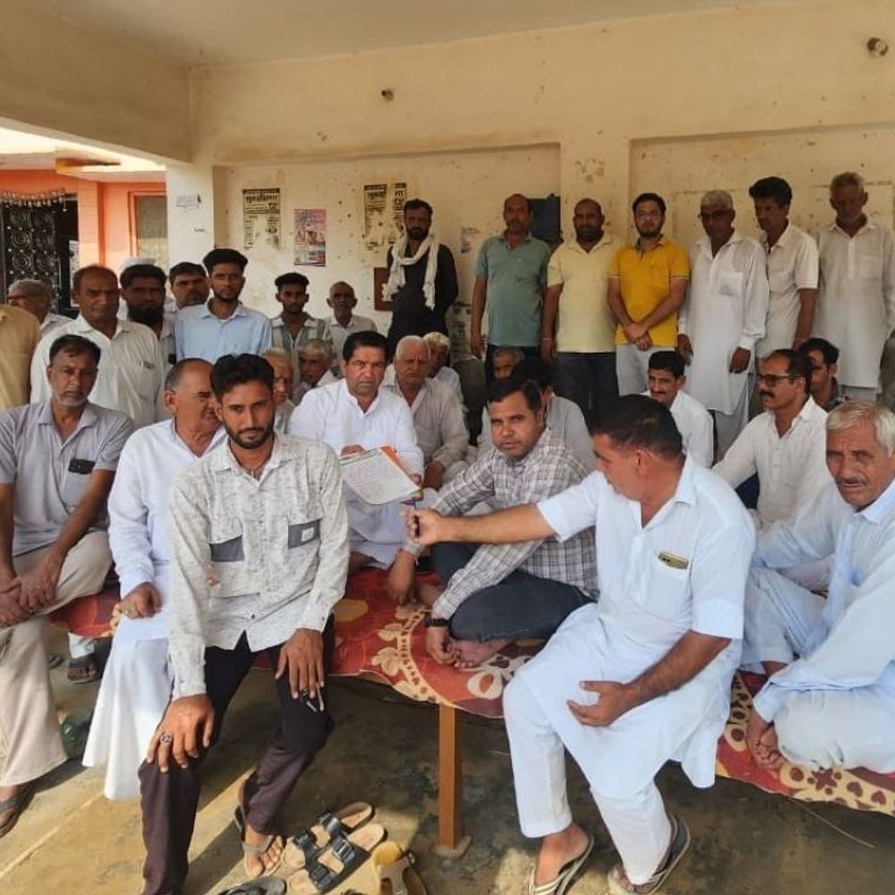 नाथूसरी कलां में नशे के खिलाफ एकजुट हुए ग्रामीण:पंचायत में तस्करों के बहिष्कार का ऐलान, बोले-जमानत करवाने वालों पर भी होगी कार्रवाई