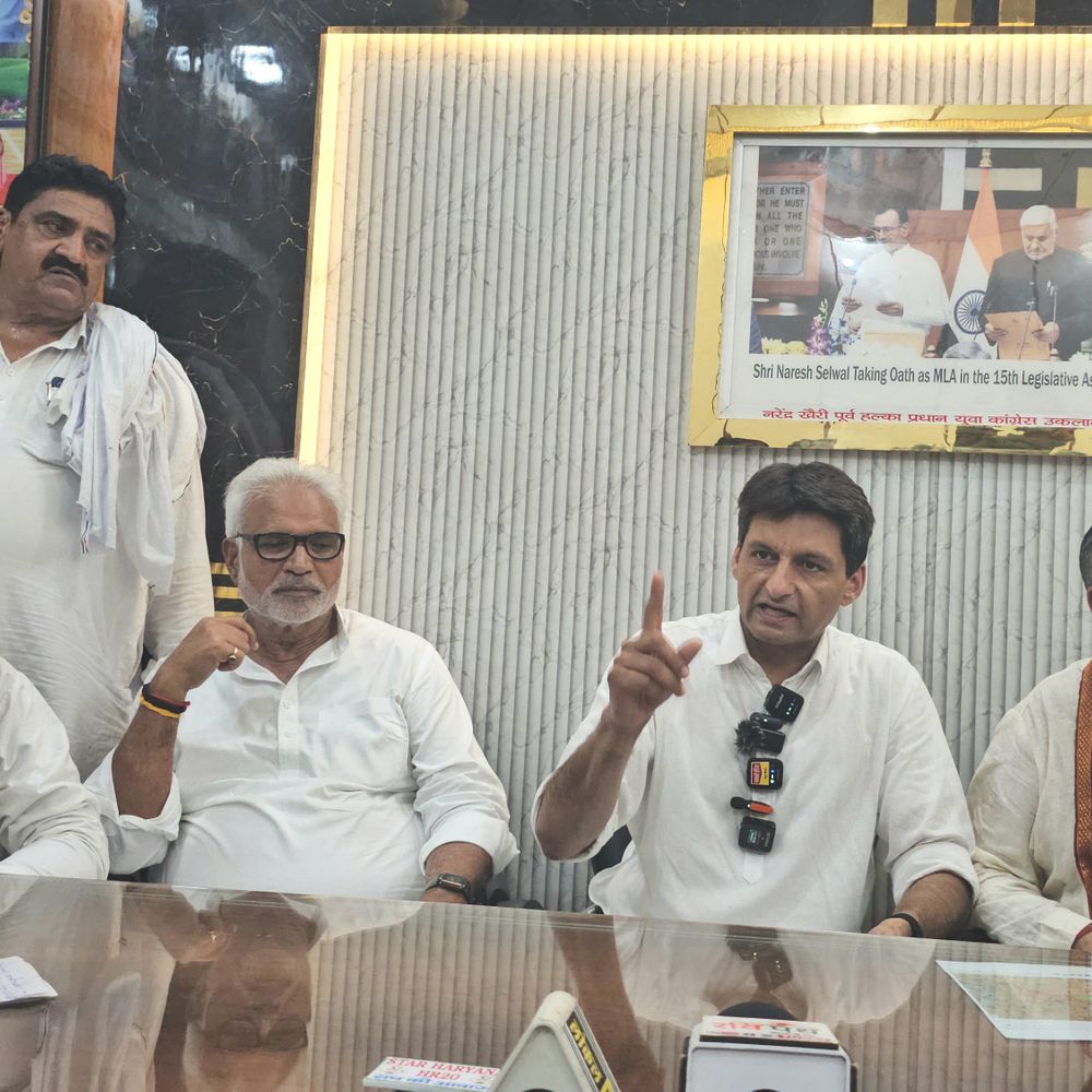 उकलाना में गरजे दीपेंद्र हुड्डा, बोले-HPSC चेयरमैन दें इस्तीफा:पेपर लीक की लें जिम्मेदारी, शिक्षा व्यवस्था में सुधार तक जारी रहेगी लड़ाई