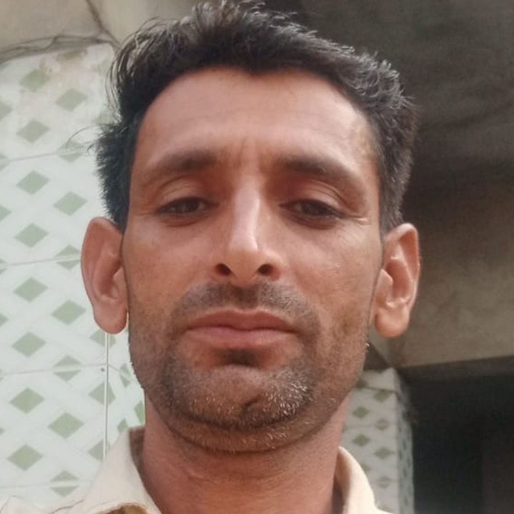 हिसार में खेत गए किसान की करंट लगने से मौत:झटका लगते ही कुएं में गिरा; मोटर चालू करते समय हादसा