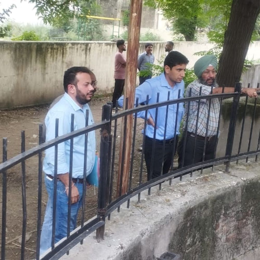 निगम कमिश्नर ने गांधी नगर डिस्पोजल का निरीक्षण किया