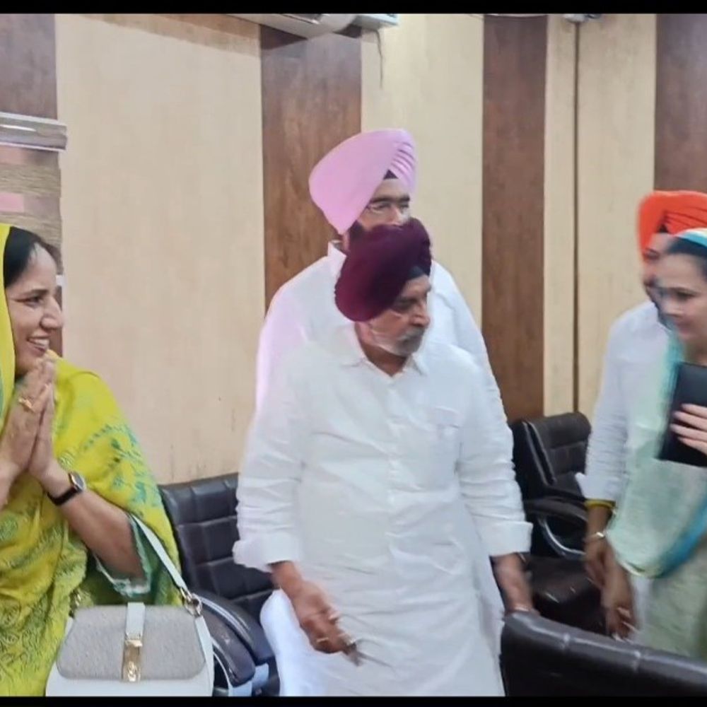 फतेहगढ़ चूड़ियां कौंसिल में कांग्रेस-शिअद का गठबंधन:लाली प्रेसिडेंट, गुरजीत कौर वाइस प्रेसिडेंट निर्वाचित; चुनाव की वीडियोग्राफी करवाई