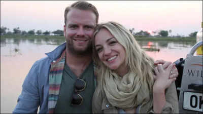 Abby Elliott Divorce News: The Bear’ star Abby Elliott and husband Bill Kennedy file for divorce after 10 years of marriage | English Movie News
