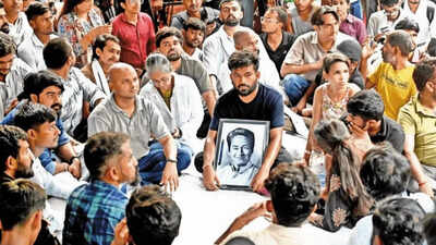 CJP founder Dipke takes over Sonam Wangchuk’s fast at Delhi’s Jantar Mantar, faces ink attack | Delhi News