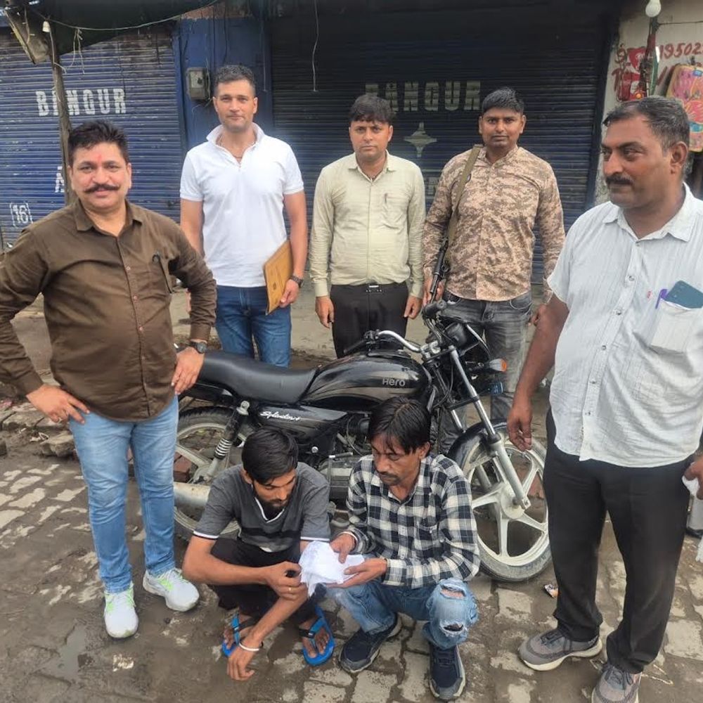 करनाल में हेरोइन के साथ दो युवक गिरफ्तार:गुप्त सूचना पर मेरठ रोड पर पुलिस की नाकाबंदी; बाइक भी जब्त