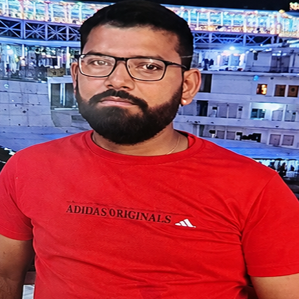 पानीपत में अज्ञात वाहन ने बाइक को मारी टक्कर:एक की मौत, दो दोस्त घायल; ड्यूटी से घर लौटते वक्त हुआ हादसा