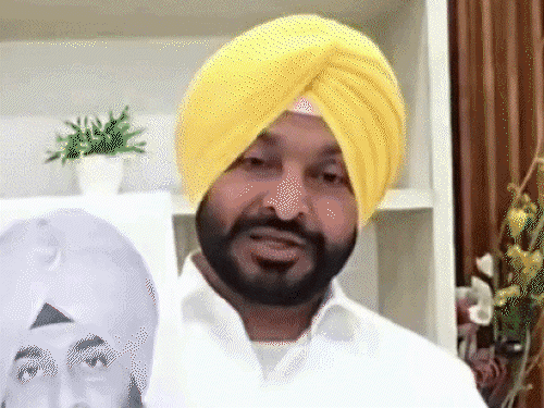 'सतलुज' के मेकर्स को मंत्री बिट्टू की चुनौती:बोले- 25 हजार शवों के रिकॉर्ड दिखाओ, वर्ना एक्शन लेंगे; दिलजीत दोसांझ की फिल्म पूरी तरह बैन