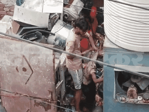 बच्चे को थर्ड डिग्री टॉर्चर मामले में पिता-पुत्र पर FIR:सोनीपत में चोरी के शक में हाथ-पैर मरोड़े, करंट लगाया; वीडियो के आधार पर केस दर्ज