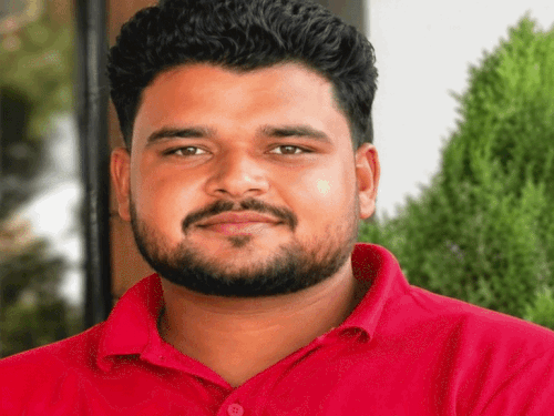 अमृतसर में डेरे के बाहर युवक को गोलियों से भूना:5 राउंड फायर, कहासुनी के बाद अटैक किया; इकलौता बेटा था