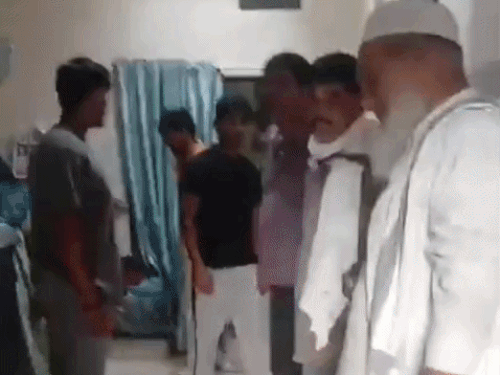 बर्थडे में गए परिवार के घर कच्छा गैंग की चोरी:करीब 5 लाख के जेवर, लैपटॉप, मोबाइल और नगदी गायब,सीसीटीवी में कच्छा पहने दिखे संदिग्ध