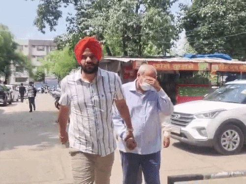 3 दिन के रिमांड पर प्रदूषण विभाग अकाउंट ऑफिसर:HSPCB फंड स्कैम, CBI का दावा- इन्हीं के साइन से खुला बैंक खाता