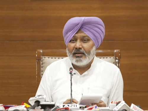 पंजाब सरकार ने लैंड पूलिंग नीति में किया बदलाव:जमीन मालिकों के लिए प्लॉटों का दायरा बढ़ाया, स्टांप ड्यूटी में छूट