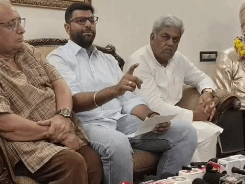 सिरसा में दिग्विजय चौटाला का भाजपा पर हमला:बोले-संवाद नहीं होगा तो जनता सड़कों पर जवाब देगी, अजय चौटाला के बयान का बचाव किया