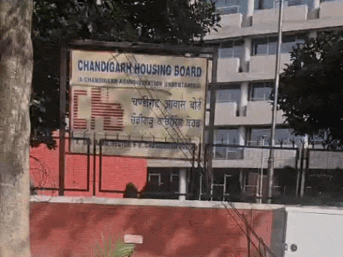 चंडीगढ़ हाउसिंग बोर्ड की बैठक कल:सेक्टर-53 की 2018 हाउसिंग स्कीम होगी बंद, सेक्टर-51 के फ्लैट मालिकों को मिल सकती है राहत