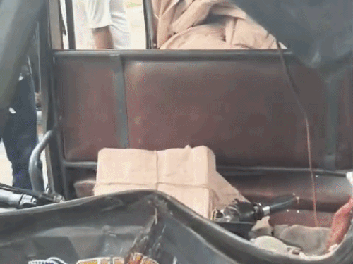 चंडीगढ़ में कांस्टेबल की कार ने ई-रिक्शा को मारी टक्कर:आगे से ऑटो क्षतिग्रस्त; पुलिस बोली- शिकायत नहीं मिली, समझौता हो गया