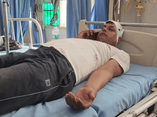 रेवाड़ी में जमीनी विवाद, 2 गुटों में मारपीट:युवक बोला-मां-पिता और भाभी पर किया हमला, जबरन कब्जा कर रहा आरोपी