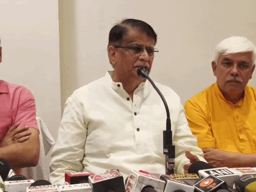 जींद में हाइड्रोजन ट्रेन के शुभारंभ की तैयारियां तेज:धनखड़ बोले- विश्व की सबसे लंबी हाइड्रोजन ट्रेन, 2400 यात्री कर सकेंगे सफर