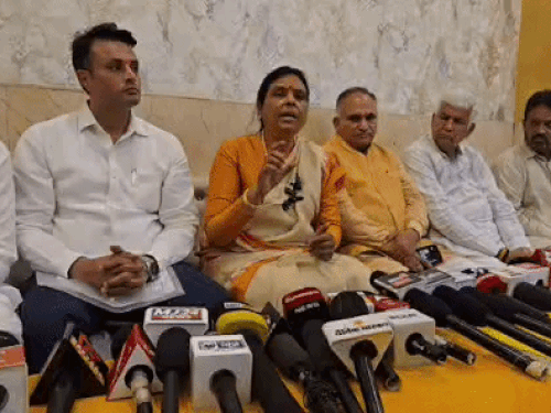 भाजपा प्रदेश अध्यक्ष अर्चना गुप्ता का विपक्ष पर हमला:बोलीं- छात्रों की आड़ में राजनीति कर संसद से भाग रहा विपक्ष; प्रोटेस्ट करने वाले नीट स्टूडेंट नहीं