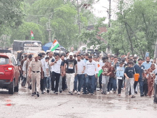 पिंजौर में छात्रों के समर्थन में युवाओं का रोष मार्च:जंतर-मंतर घटना का विरोध; निष्पक्ष जांच-दोषियों पर कार्रवाई की मांग