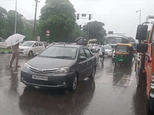 चंडीगढ़ में BMW ने बुलेट को मारी टक्कर:युवक की मौत, ड्राइवर ने ही पहुंचाया अस्पताल; एक्सरसाइज के बाद घर लौट रहा था
