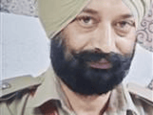 होशियारपुर सेंट्रल जेल का डिप्टी सुपरिटेंडेंट तस्करी में गिरफ्तार:कैदी ने वीडियो वायरल कर की शिकायत; पहले किया ट्रांसफर, जांच में आरोप साबित