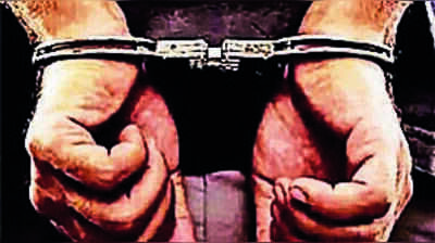 3 held for robbing taxi driver of car, phnone ear Bhopura Border | Delhi News